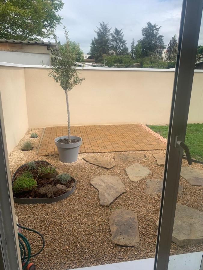 Villa Bleu Marine Chic Calme Et Jardin Andrezieux-Boutheon Luaran gambar