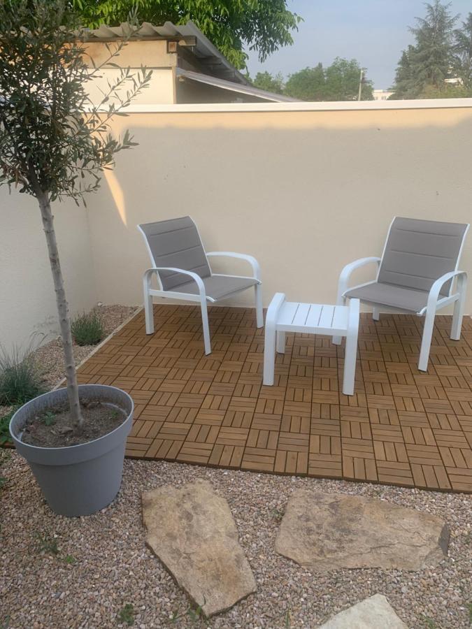 Villa Bleu Marine Chic Calme Et Jardin Andrezieux-Boutheon Luaran gambar